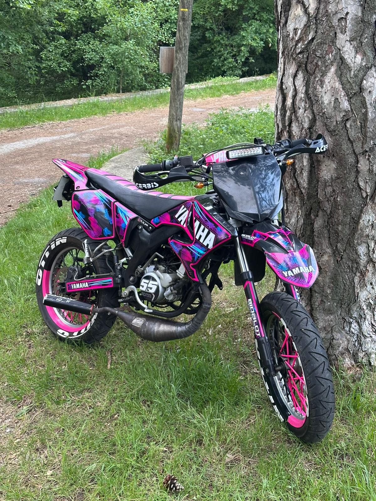 kit gráfico Yamaha DT 50 2003-2020 - ROSA