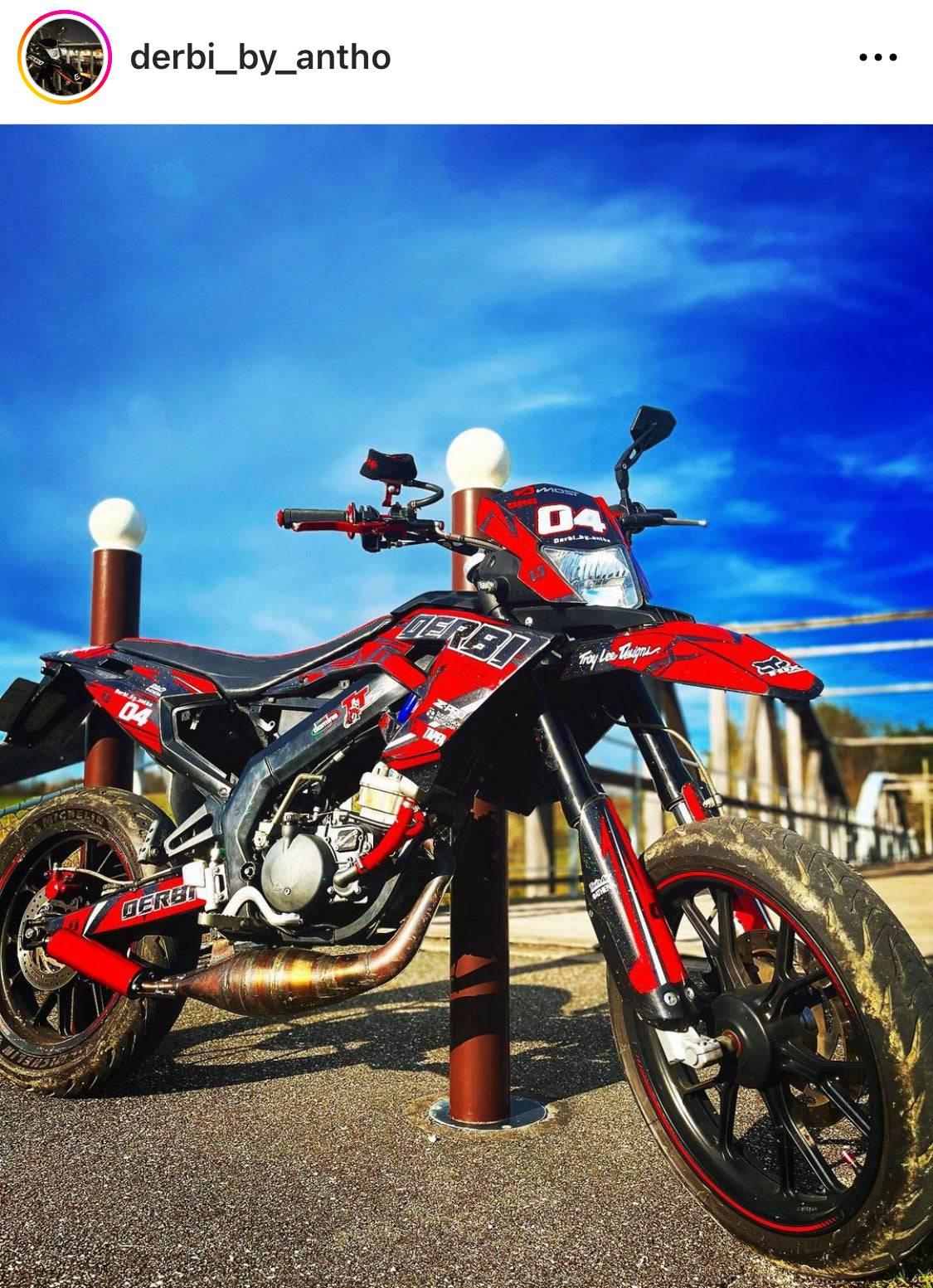 DERBI X-TREME / RACING graphics kit 2018-2024 - RED