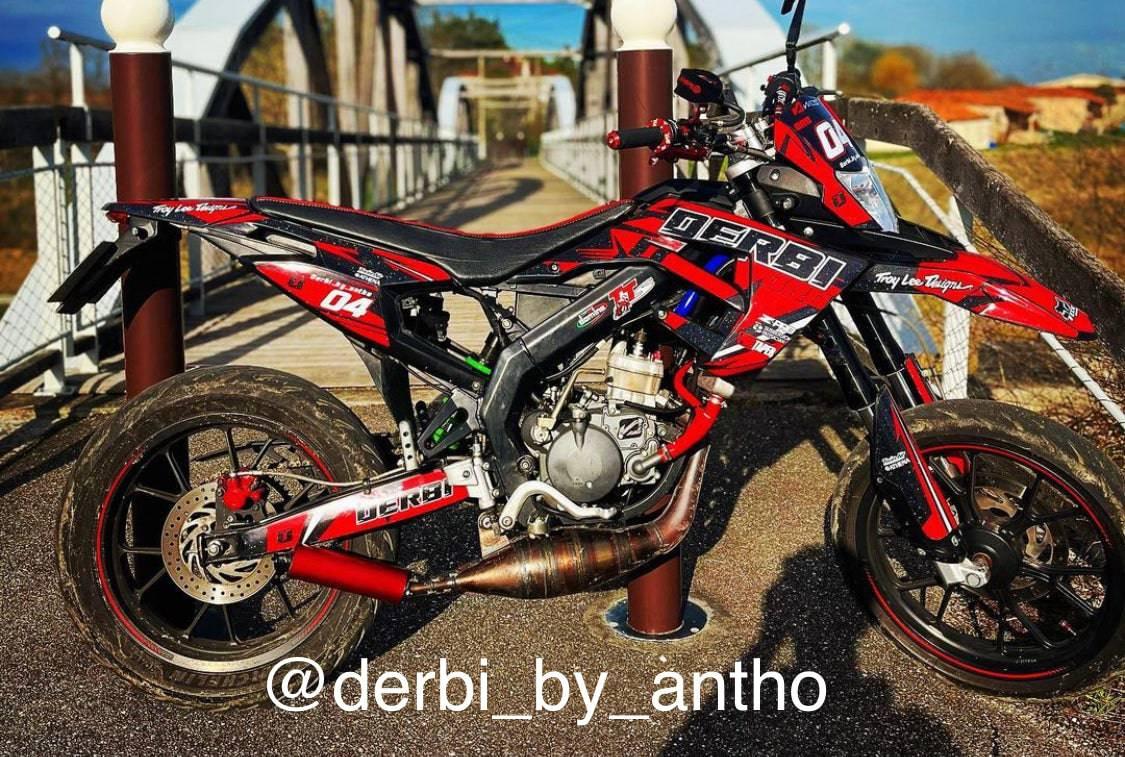 DERBI X-TREME / RACING graphics kit 2018-2024 - RED