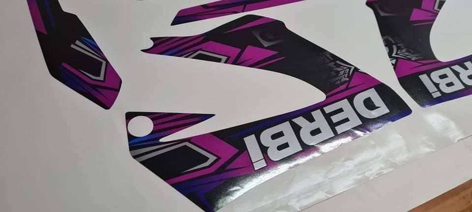 Kit Déco DERBI XTREME XRACE AVANT 2011 - PURPLE GRAPH