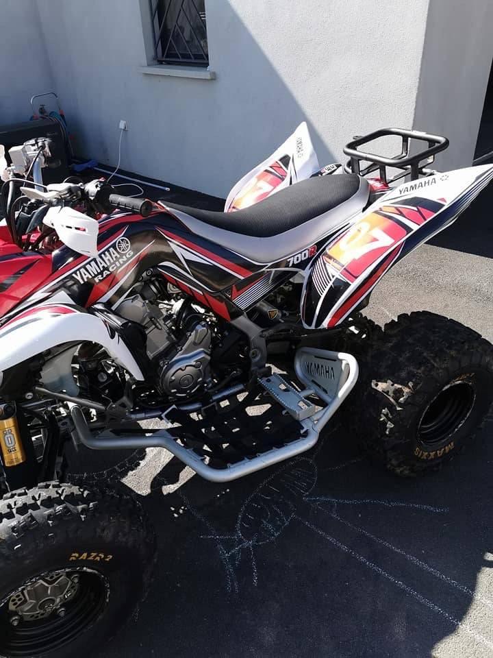 kit gráfico Yamaha YFM 700 RAPTOR 2006-2012 - VERMELHO