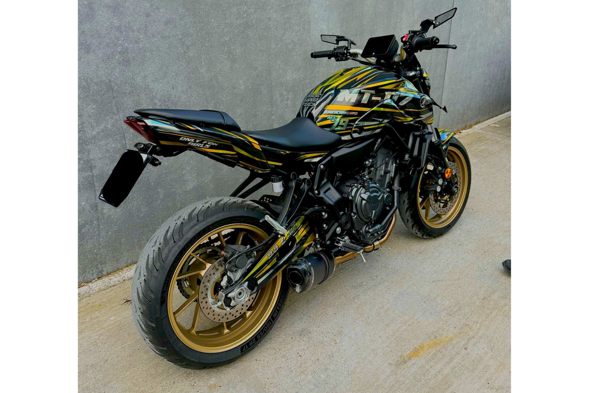 Kit Déco Yamaha MT 07 2021-2024 - GOLD (100% chrome recommandé)