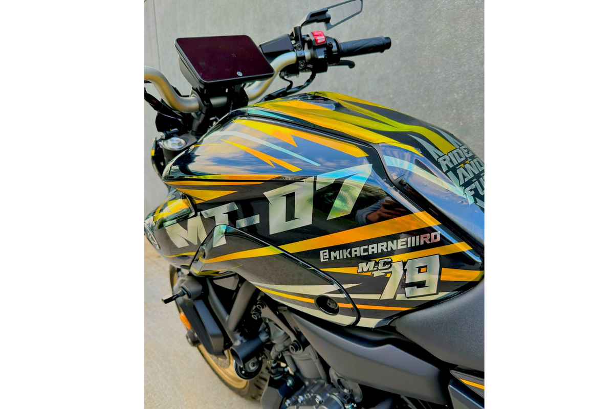 Kit Déco Yamaha MT 07 2021-2024 - GOLD (100% chrome recommandé)
