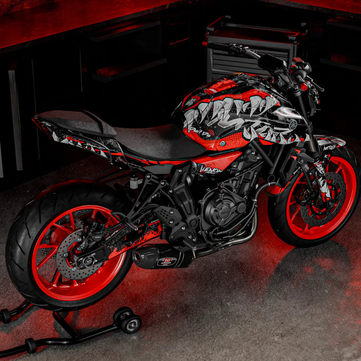 ROADSTER graphics kit 100% custom