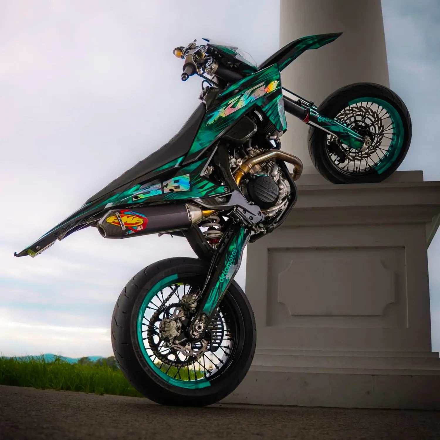 Kawasaki ZX-10R 100% Custom Deco Kit Kawasaki ZX-10R 100% Custom Deco Kit