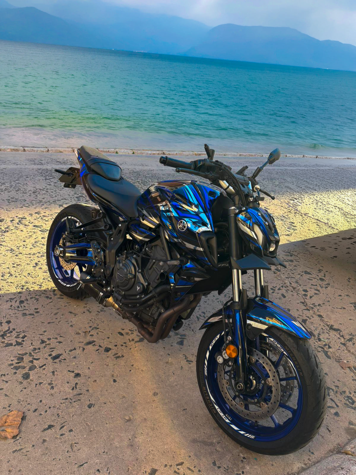 Dekor-Kit Yamaha MT 07 2021-2024 - BLUE RACE (100% Chrome empfohlen)