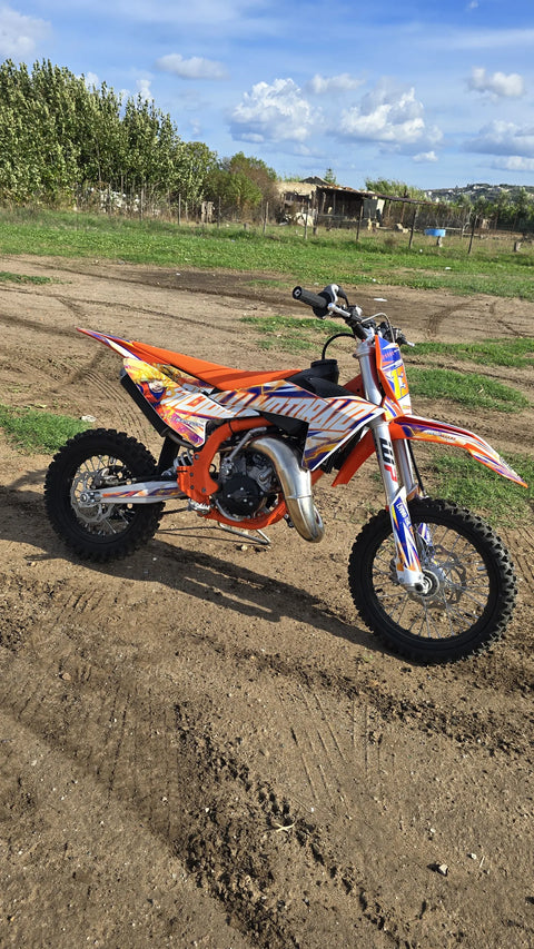 Moto cross au kit déco multicolore
