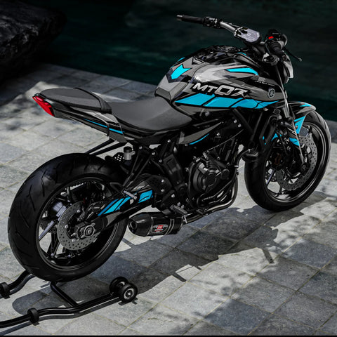 Roadster au kit déco noir et turquoise