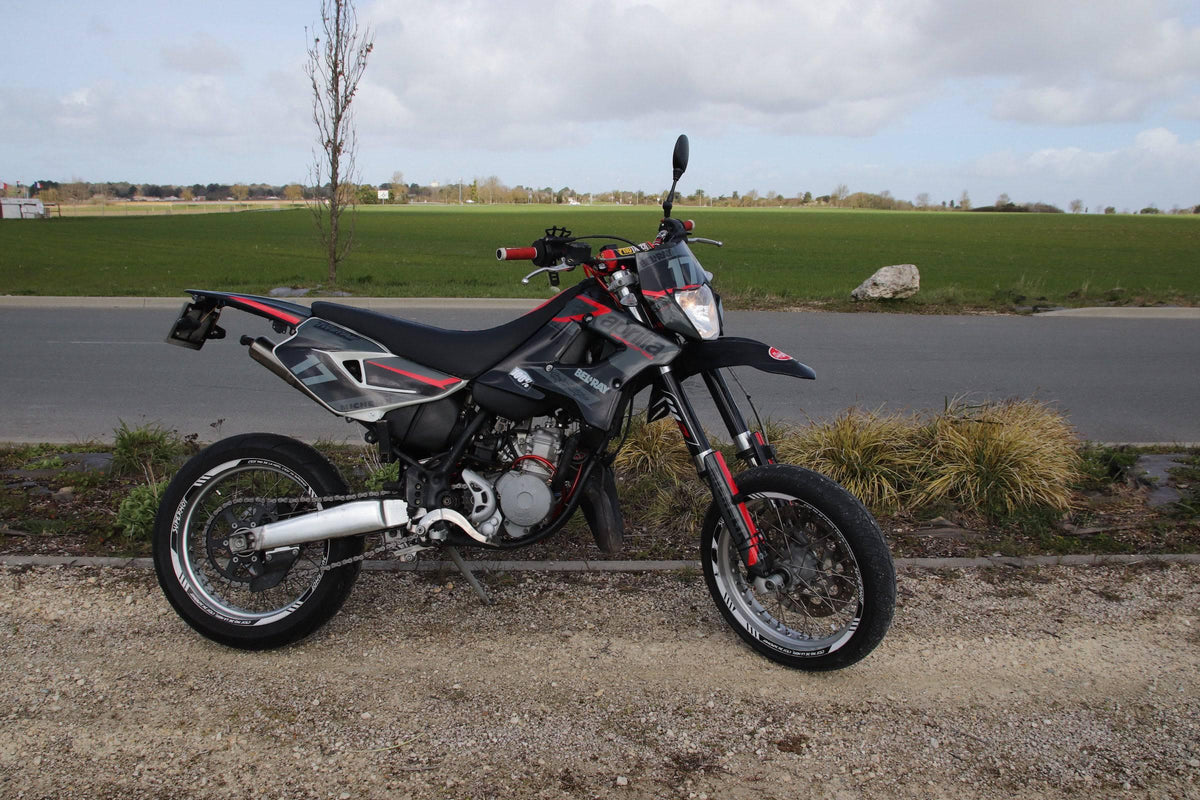 Kit Déco APRILIA MX 125 - BLACK AND RED