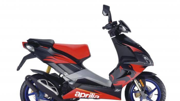 graphics kit Aprilia SR 50 2006-2020 - BLACK LION