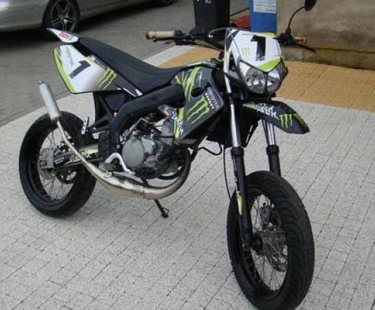 DERBI XTREME 2003-2004 Deco Kit - MONSTER
