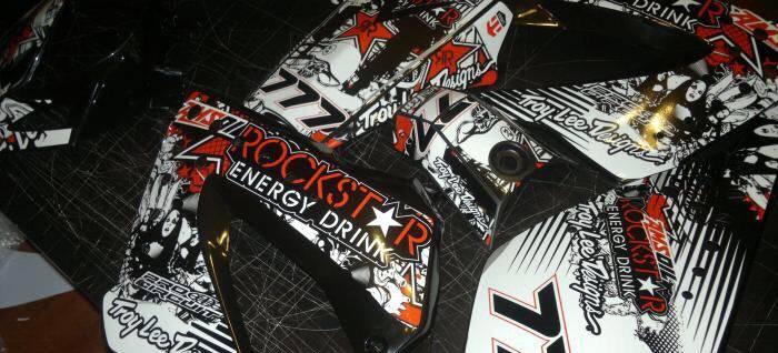 Kit Déco DERBI XTREME XRACE AVANT 2011 - ROCKSTAR RED