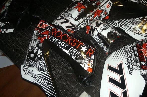 Kit Déco DERBI XTREME XRACE AVANT 2011 - ROCKSTAR RED