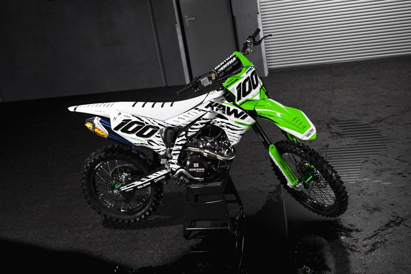 Kit de decoración Kawasaki KXF 250 2021-2024 y KXF 450 2019-2023 - ZEBRA V2