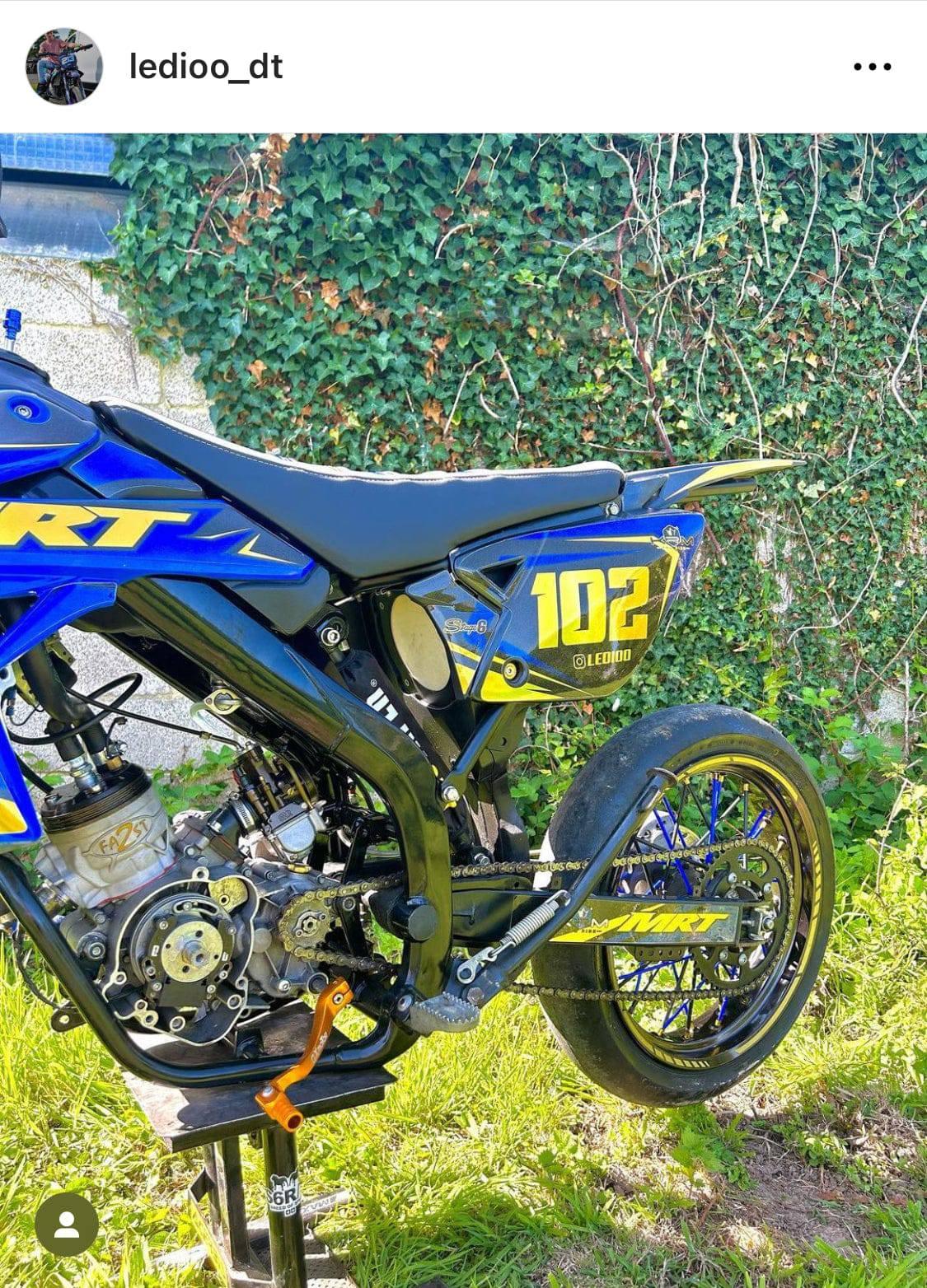 Kit de decoración RIEJU MRT 2009-2021 - AZUL ORO