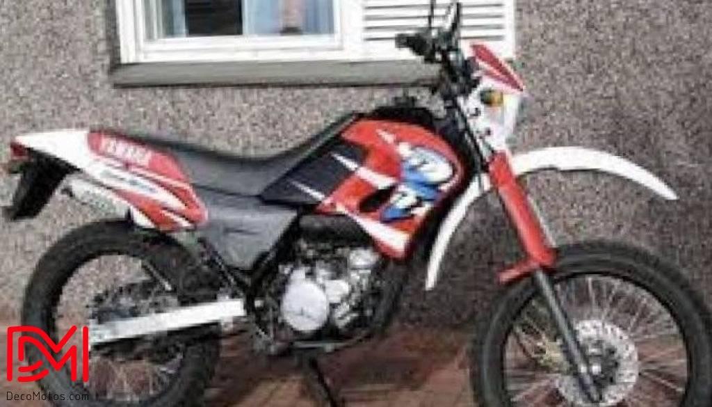 Kit de decoración YAMAHA DT 50 ANTES DE 2002 - ROJO