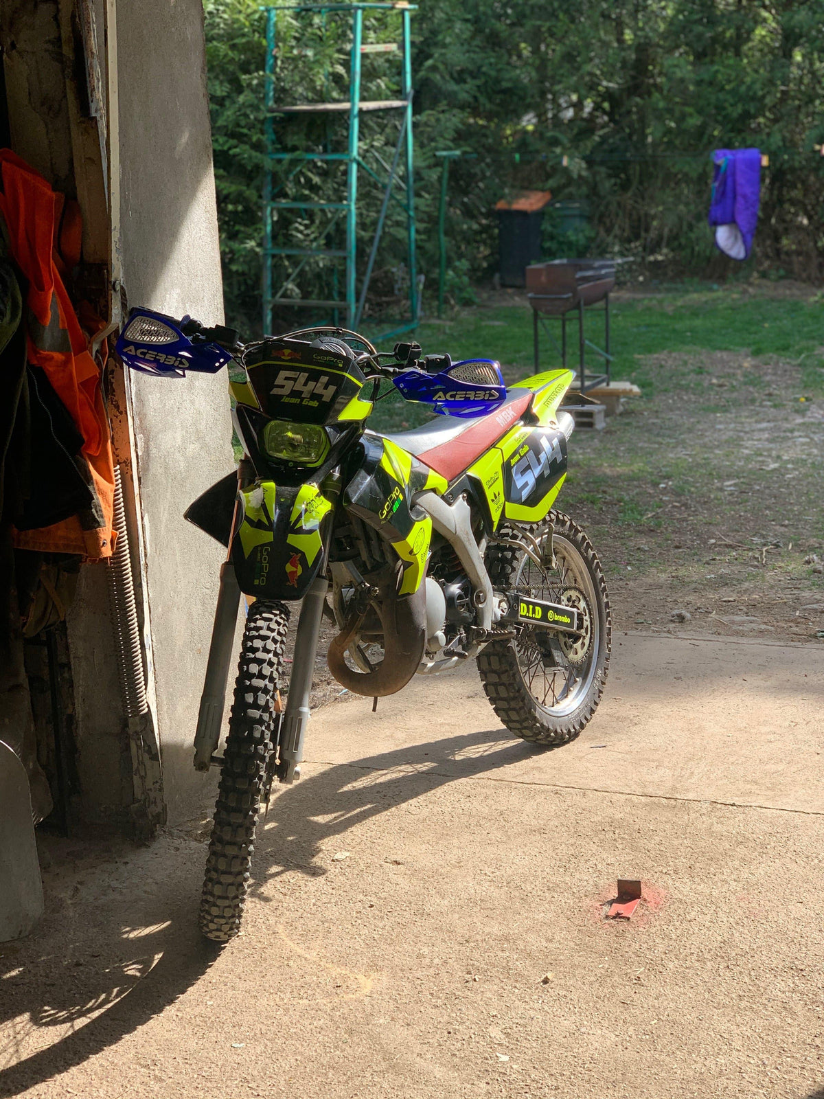 kit gráfico Yamaha DT 50 2003-2020 - GOPRO (Neón opcional)