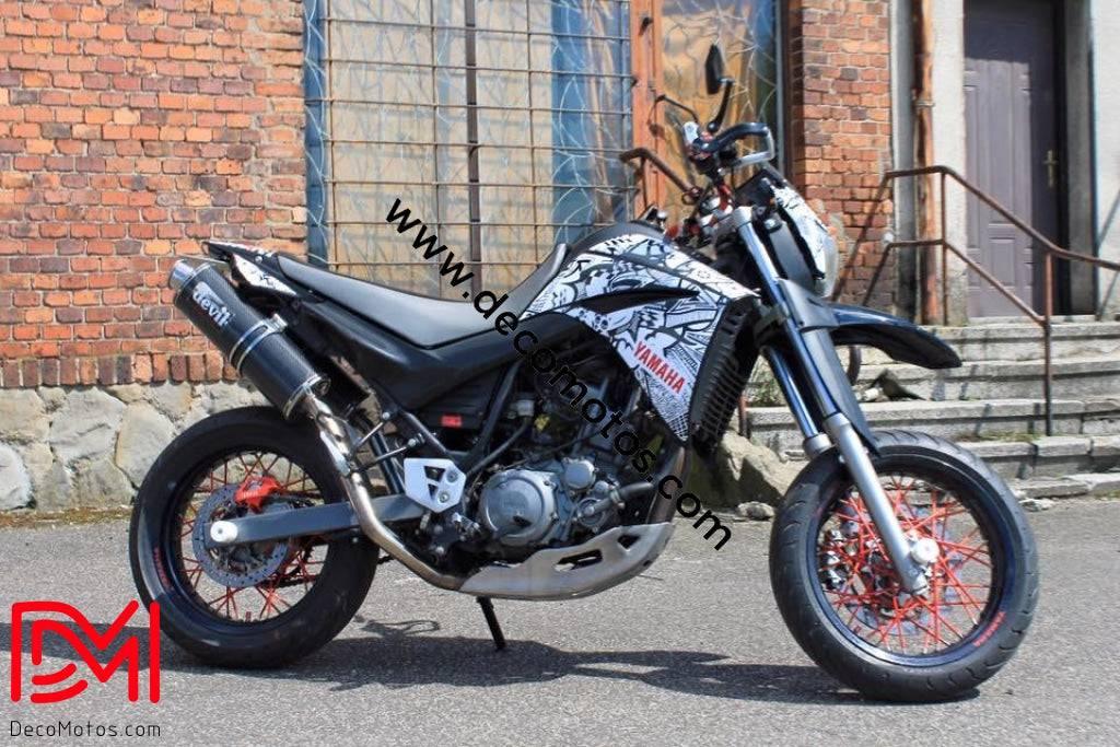 Yamaha XT 660 Front 2006 B&W Decoration Kit - Main Image