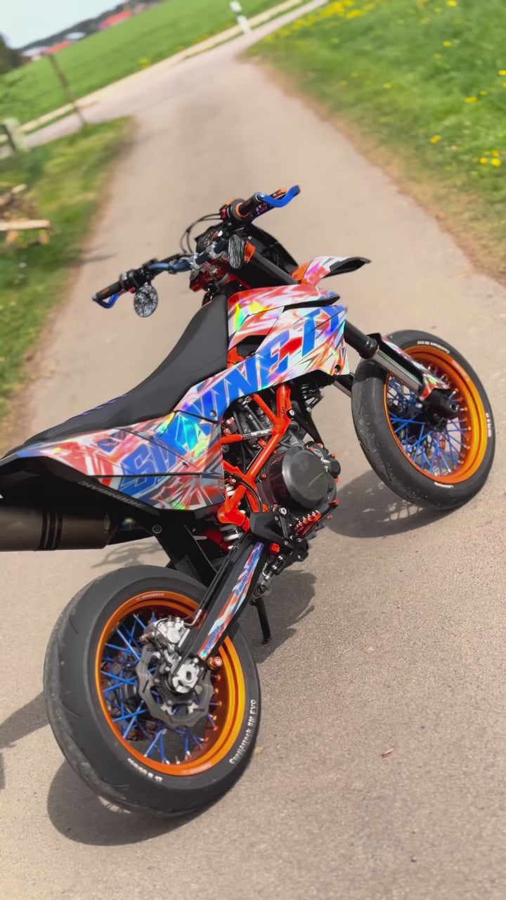 Kit Déco KTM 690 SMCR 2012-2018 - FLASH monte sur la moto