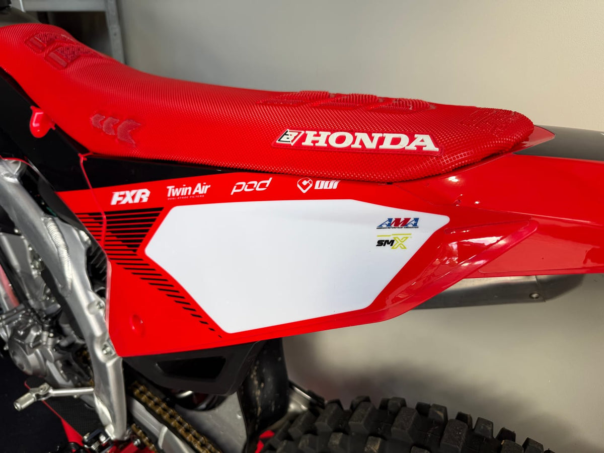 Honda CRF 250 2022-2024 & CRF 450 2021-2024 graphics kit - THRAXX