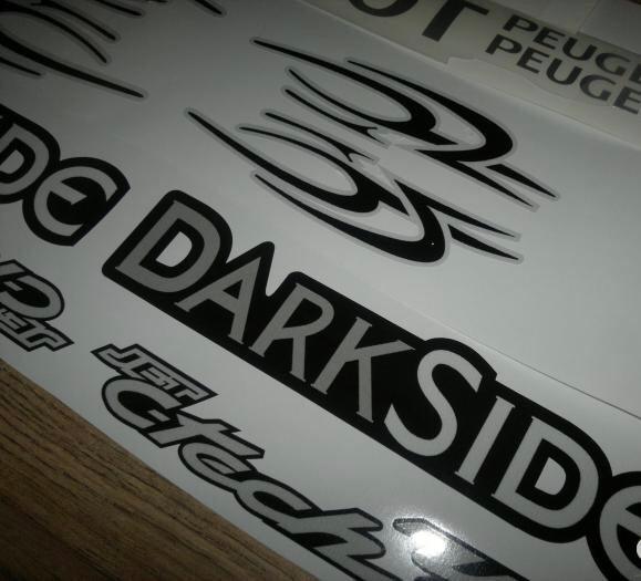 Kit de decoración PEUGEOT JET C-TECH - DARKSIDE