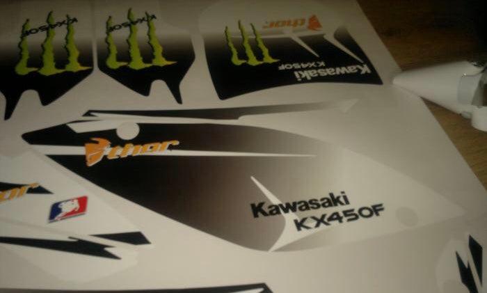 Dekorationskit KAWASAKI KXF 450 2009-2011 MONSTER