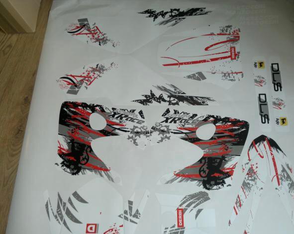 Dekorationskit DERBI XTREME 2003-2004 - REPLICA RACING